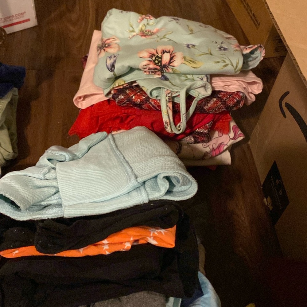 Little girl clothes size 14/16 
41 pieces total